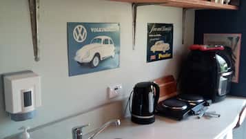 Fridge, microwave, coffee/tea maker, electric kettle
