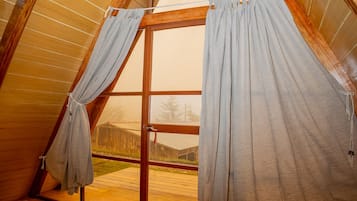 Cabana standard, 1 cama de casal, varanda, vista para a montanha | Roupas de cama de algodão egípcio, roupas de cama premium