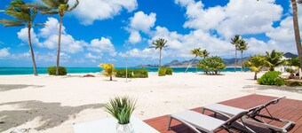 T2 "Feet in the water" Baie Nettle