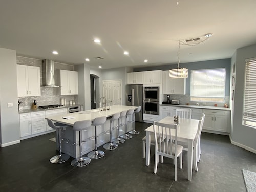 Big fun and Vacation Oasis !