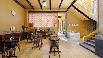 Gratis kontinental frukost varje dag