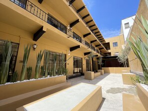 Exterior - Colmena Hotel CDMX Centro (Mexico City)