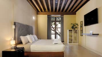 Suíte estúdio luxo | Frigobar, escrivaninha, espaço de trabalho para notebook