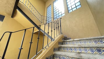 Ledstänger i trappor