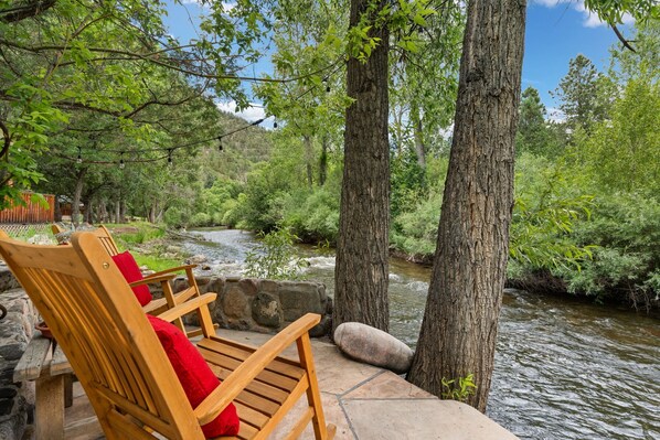 Property grounds - Pecos River Retreat with a Hot Tub (Pecos)