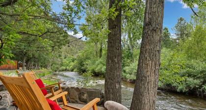 Pecos River Retreat with a Hot Tub