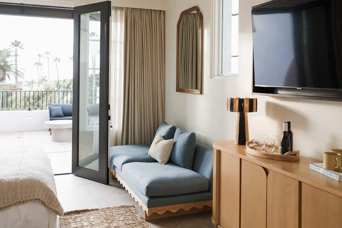 Habitación familiar | Ropa de cama de alta calidad y colchones con acolchado adicional