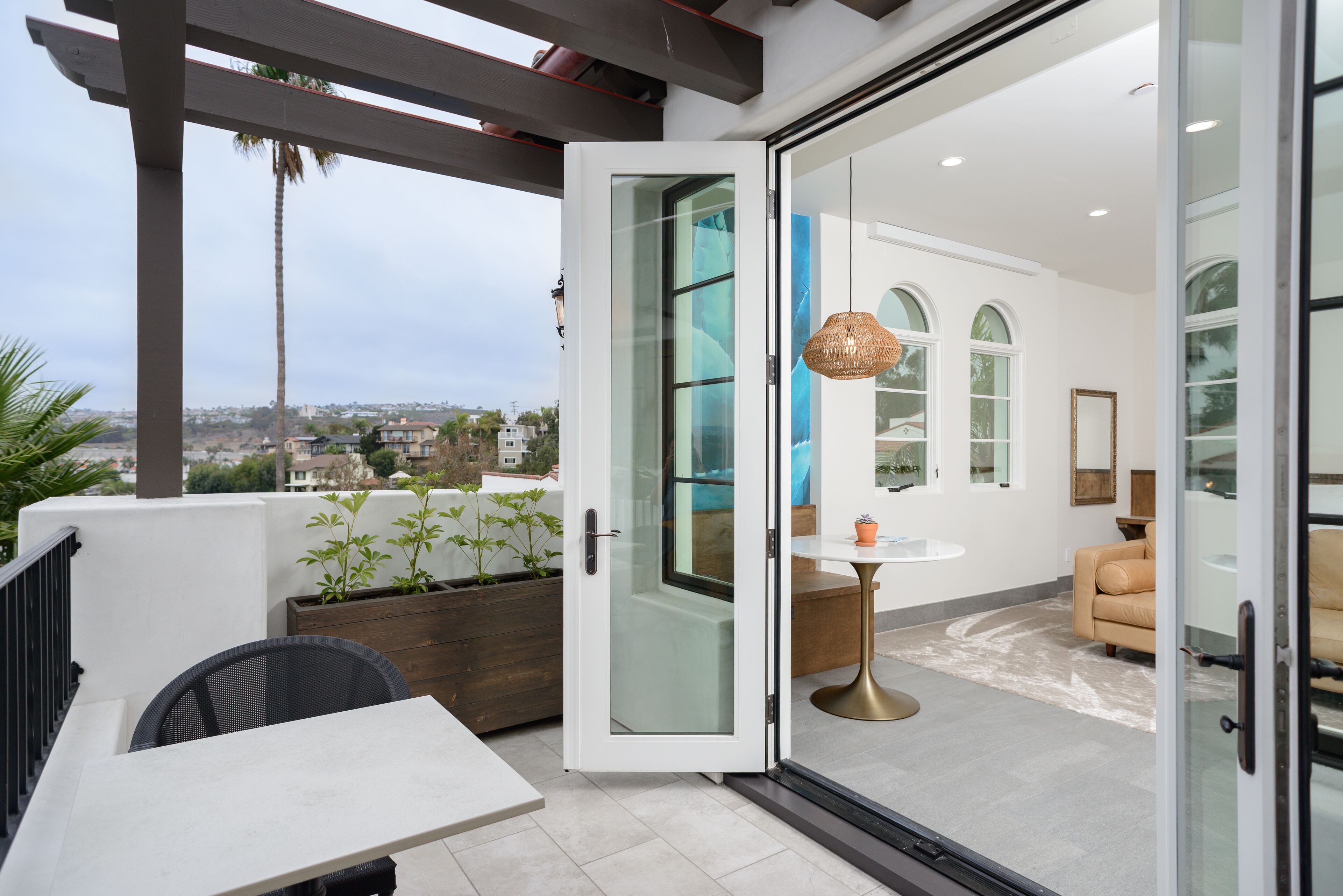 Luxury Room | Balcony