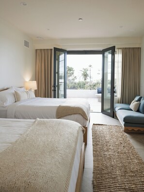 Perhehuone | Ylelliset vuodevaatteet, pillowtop-patjalliset sängyt