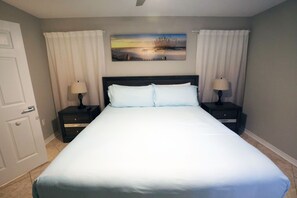 4 slaapkamers, een strijkplank/strijkijzer, gratis wifi, beddengoed