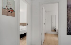 1 bedroom, travel cot, free WiFi