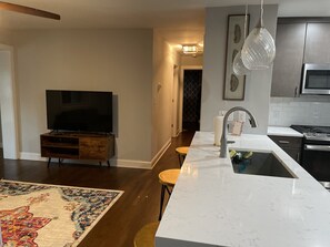 Private kitchen - Modern cozy home (Charlotte)