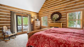 Iron/ironing board, travel crib, WiFi, bed sheets