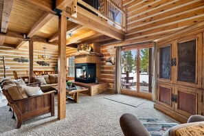 Télévision, cheminée