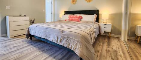 2 bedrooms, desk, iron/ironing board, free WiFi