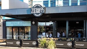 A restaurant named Zero95 with an outdoor seating area. - Dromana getaway with a view, air con and wi-fi. (Dromana)