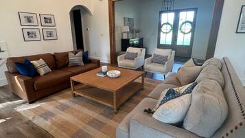 TV connectée, cheminée, jeux vidéo, imprimantes