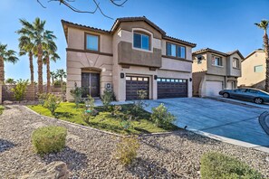 Exterior - 9 Mi to Strip: Las Vegas Home w/ Pool & Hot Tub! (Las Vegas)