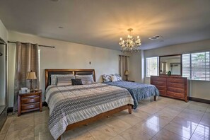 4 bedrooms, desk, iron/ironing board, WiFi - 9 Mi to Strip: Las Vegas Home w/ Pool & Hot Tub! (Las Vegas)