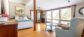 Our Place Inn Munising- Summertime in Munising – Your Lake Superior Retreat Awaits!