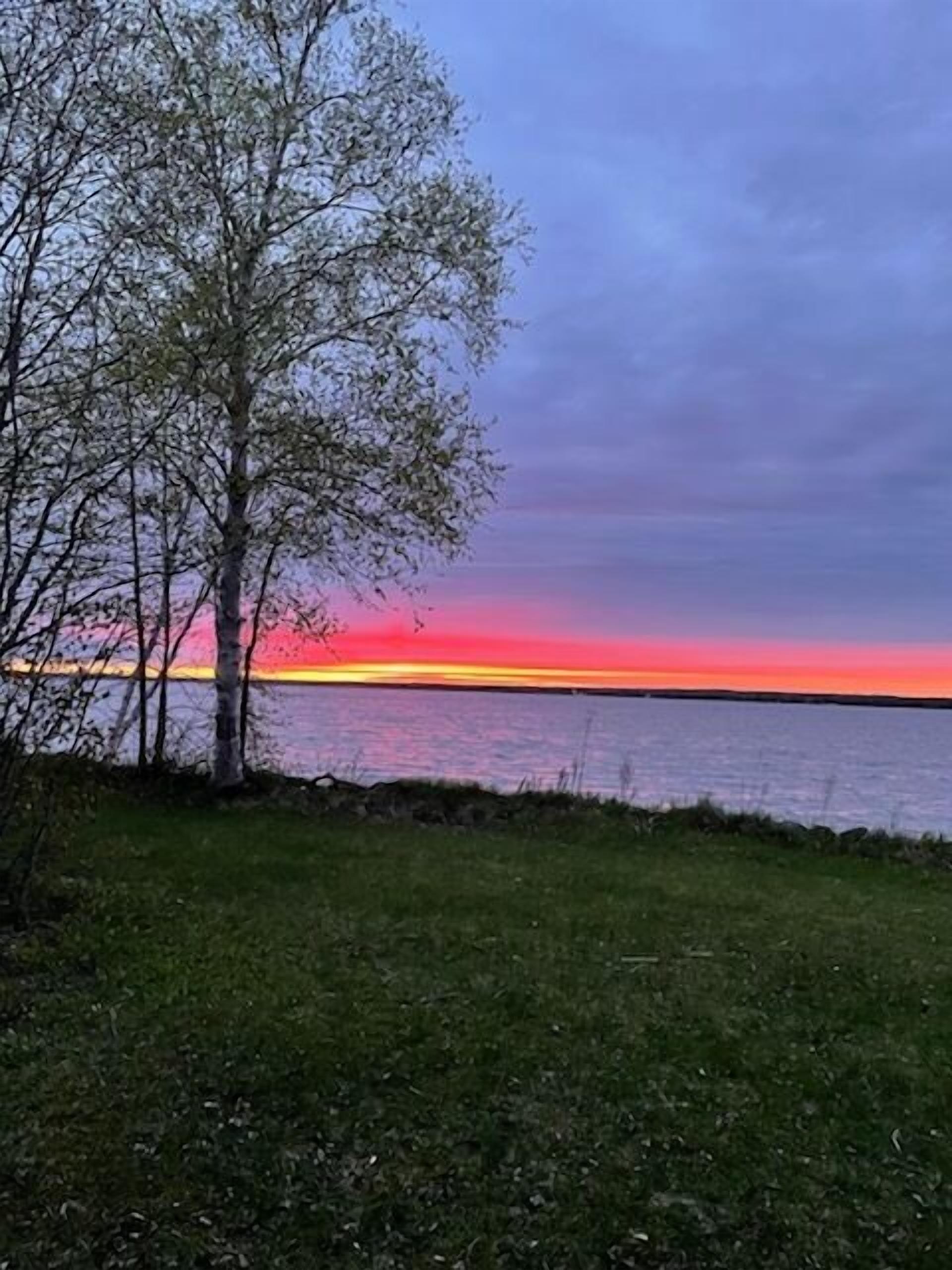 King's Cabin (Lake Brevort): Summer calendar open!