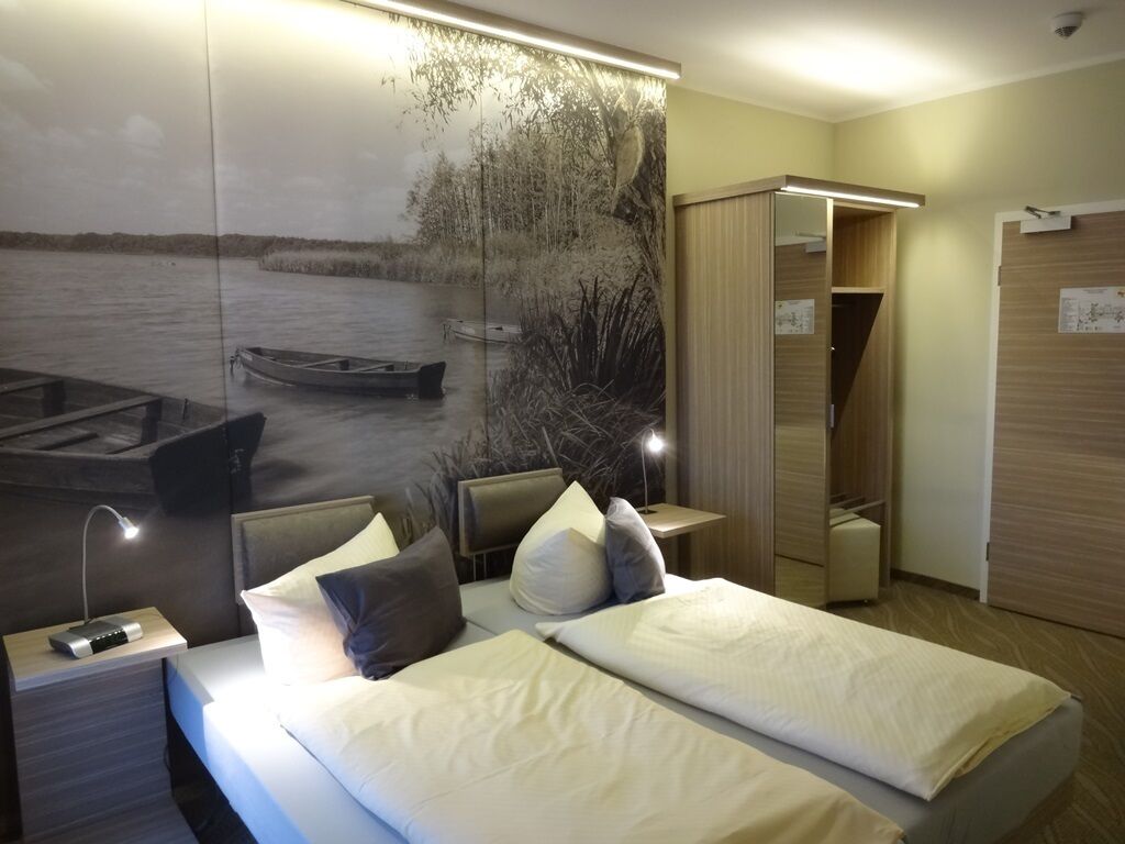 Doppelzimmer Komfort, Ohne Seeblick, Dusche/wc - Kyritz