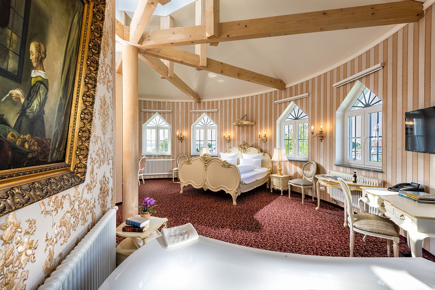 Turm Suite, Badewanne, sep. WC-Turmsuite