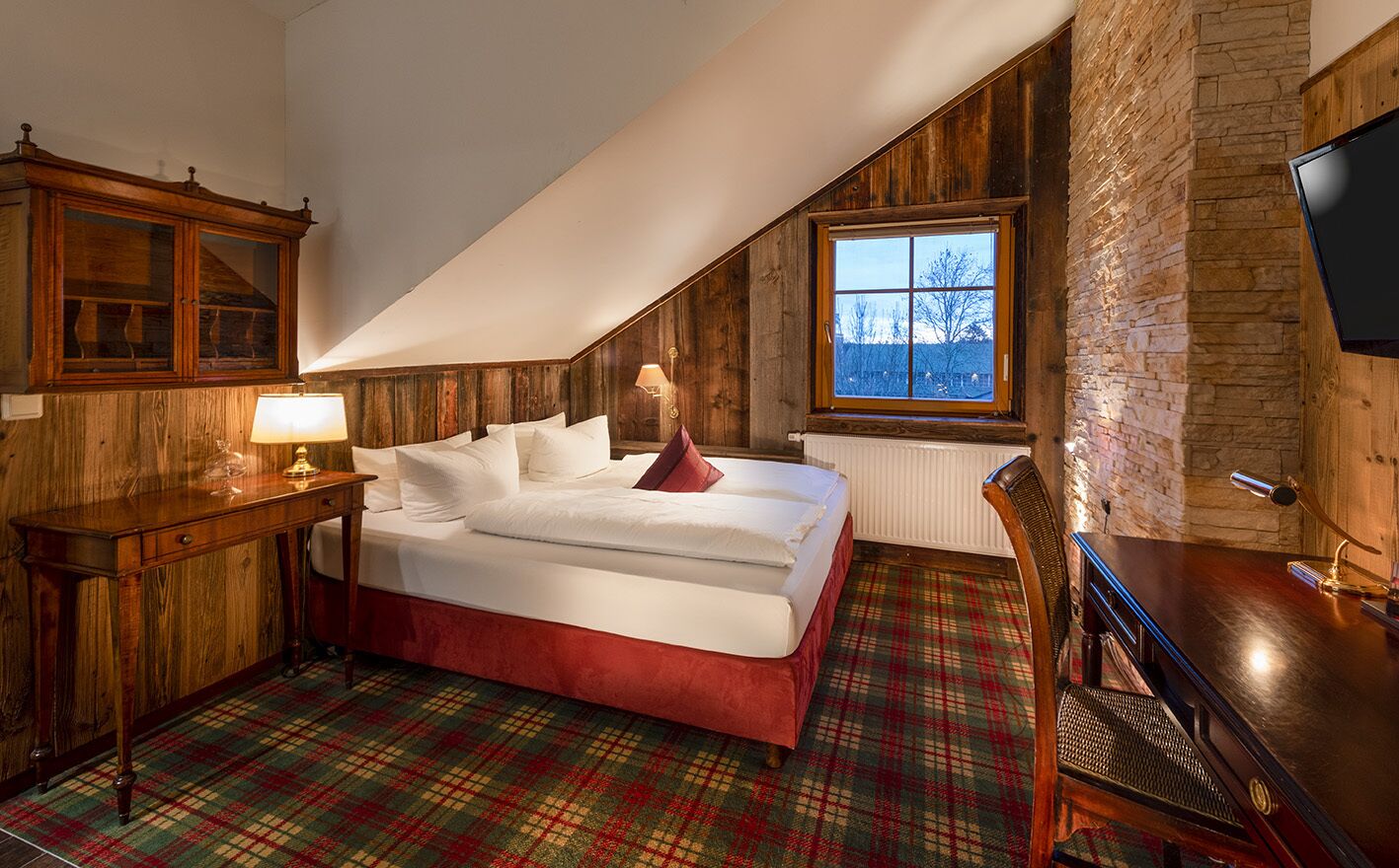 Wellnesszimmer Comfort, DU/WC-Wellnesszimmer Comfort im Dachgeschoss