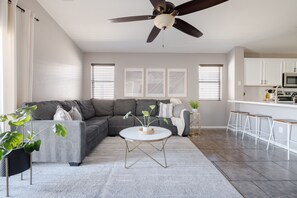 智能电视、壁炉