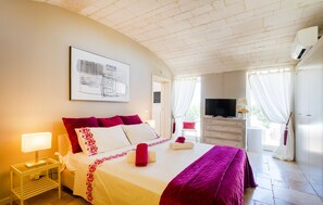 2 bedrooms, travel crib, free WiFi - 2 bedroom cozy home in Ostuni (Ostuni)