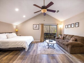 1 chambre, fer et planche à repasser, Wi-Fi gratuit, draps fournis