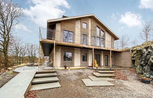 Cozy home in Vallda with kitchen