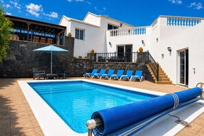 A heated pool - Casa Paraíso • Jacuzzi, A/C & BBQ (Tías)