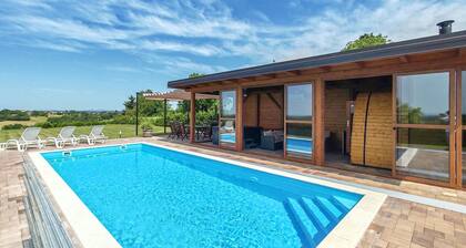 Lovely home in Kupinovac