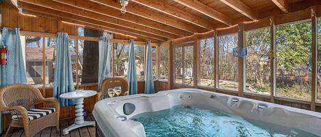 Bañera de hidromasaje interior