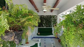 Luxury Double Room | Premium bedding, down comforters, Select Comfort beds, minibar