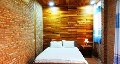 Contact: +84355178728