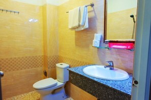Bathroom - Contact: +84355178728 (Thành phố Phú Quốc)