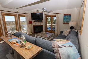 TV - Storm Watch - 5 BR Oceanside home in Duck w/Private Pool & Gorgeous Ocean-to-Sound views (Duck)
