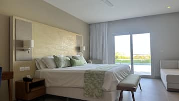 1 bedroom, in-room safe, desk, iron/ironing board