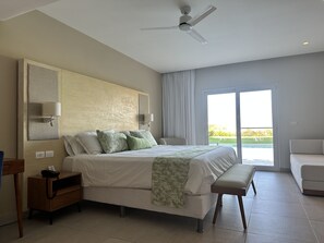 1 bedroom, in-room safe, desk, iron/ironing board