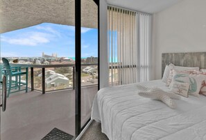 2 bedrooms, iron/ironing board, WiFi, bed sheets - 🦩Book Me Baby! Sunshine In The Sky at Surfside 607🦩 (Destin)