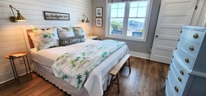 4 Schlafzimmer, kostenloses WLAN, Bettwäsche