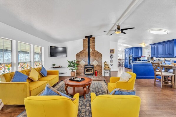 Smart TV, fireplace, printers