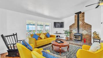 Smart TV, fireplace, printers