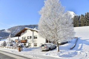 Exterior - Apartment "Anni" with Mountain View, Shared Terrace & Wi-Fi (Leutasch)