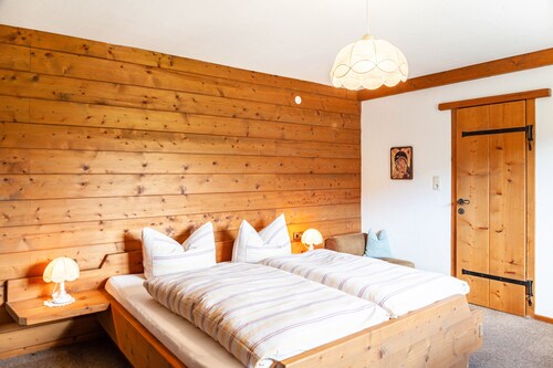 Apartment "Anni" with Mountain View, Shared Terrace & Wi-Fi