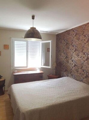 3 bedrooms, travel crib, WiFi - Charming single-storey house (Hourtin)