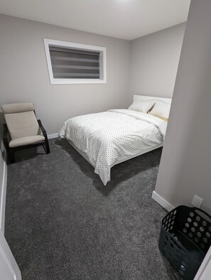 2 Schlafzimmer, Schreibtisch, Bügeleisen/Bügelbrett, kostenloses WLAN