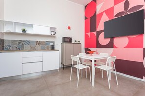 Dining - Taormina Center Suite Apartment with In-Room Jacuzzi (Taormina)